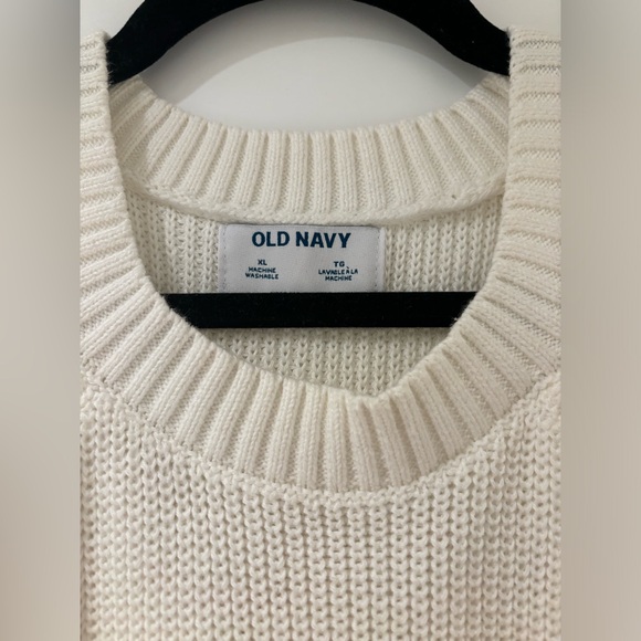 White High-Neck Knit Tank - Picture 6 of 6